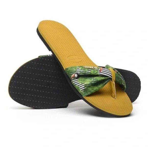 Havaianas Green and Yellow Women's Sandals size 37-38 NWT - Picture 2 of 8